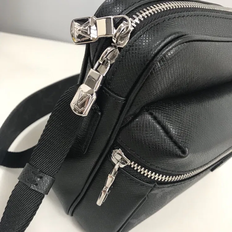 OUTDOOR MESSENGER — image 5
