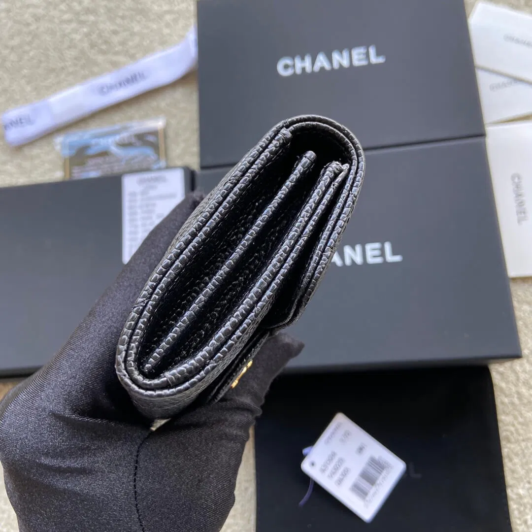 CHANEL Classic Small Flap Wallet — image 2