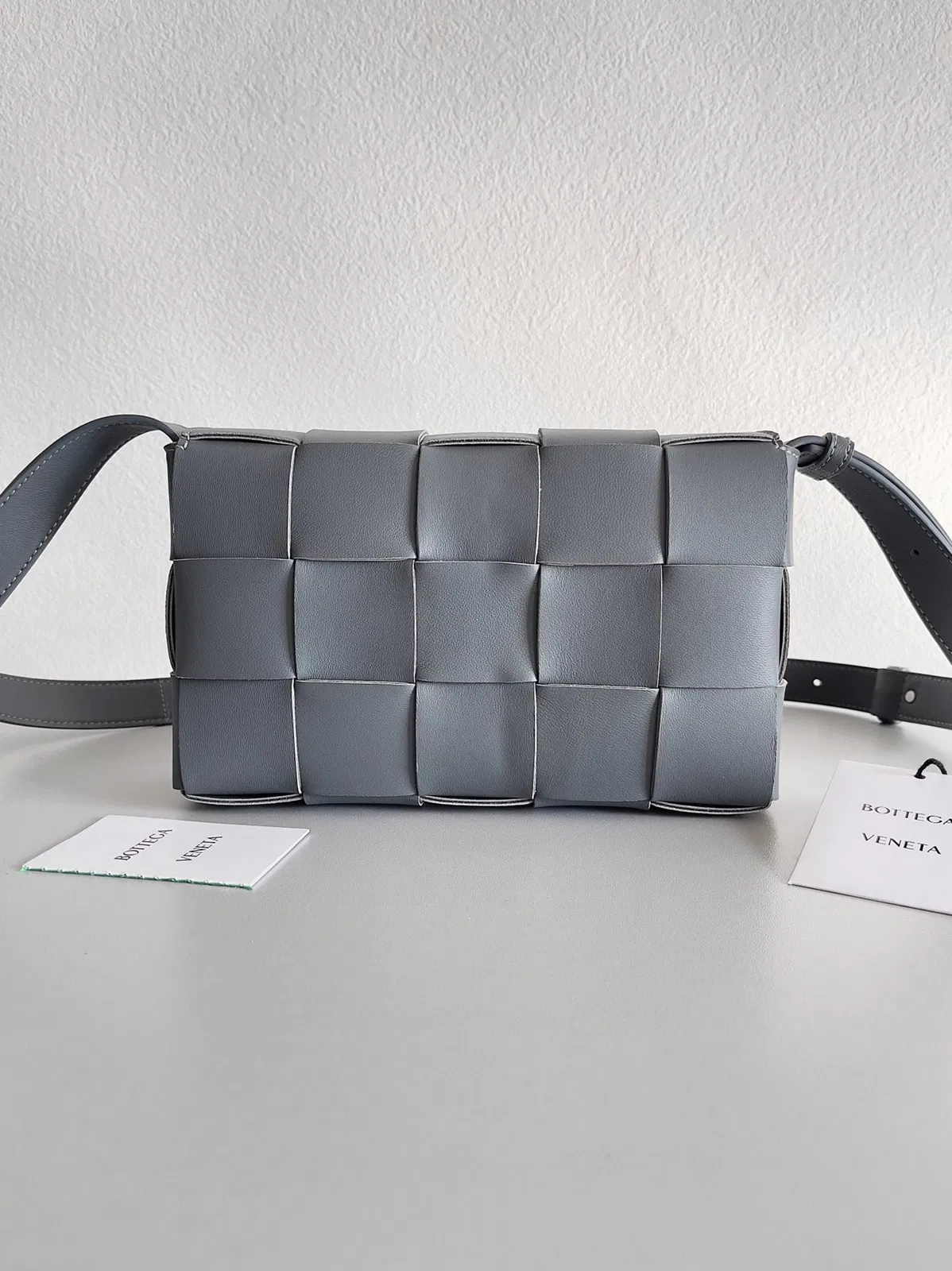 Top Quality Bottega Veneta Cassett Bag In Thunder — image 10