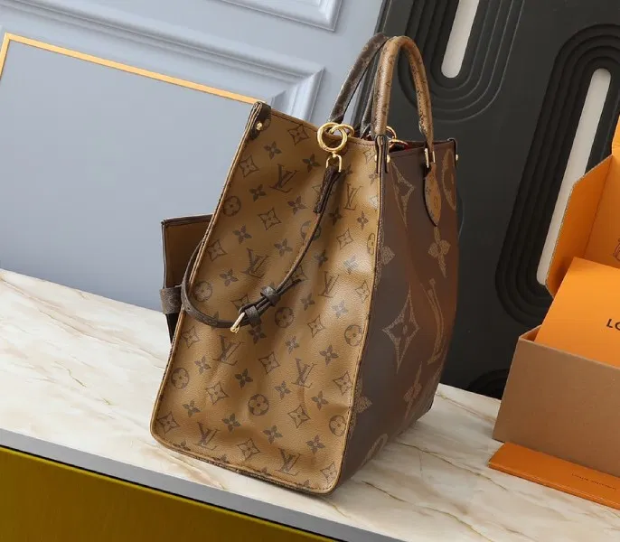 Monogram Reverse Canvas OnTheGo Voyage — image 3
