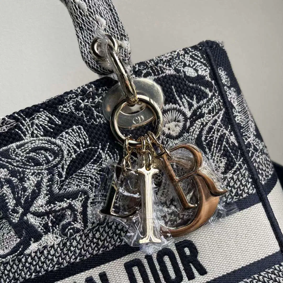 DIOR LADY LITE — image 5