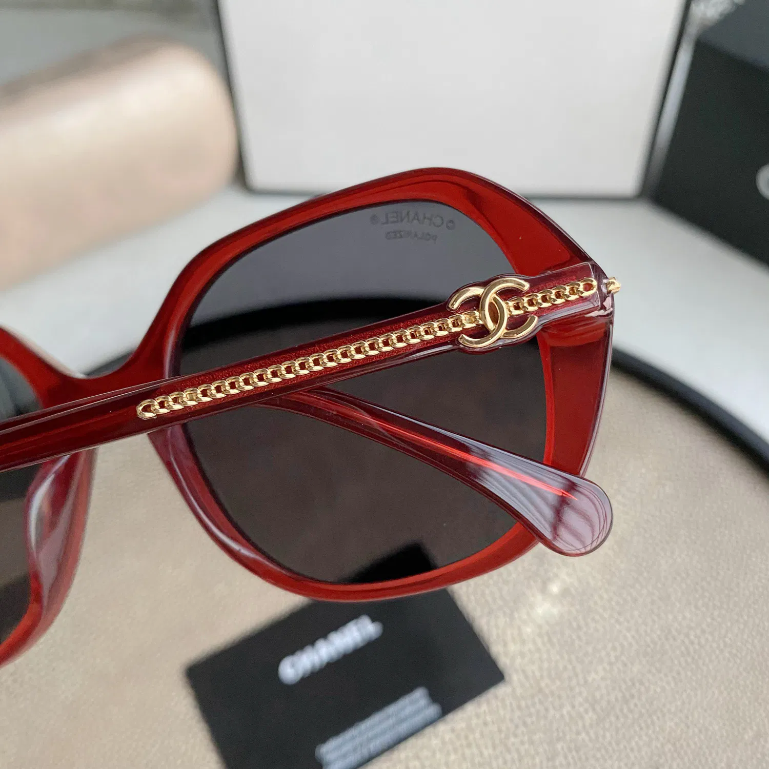 Round Sunglasses — image 3