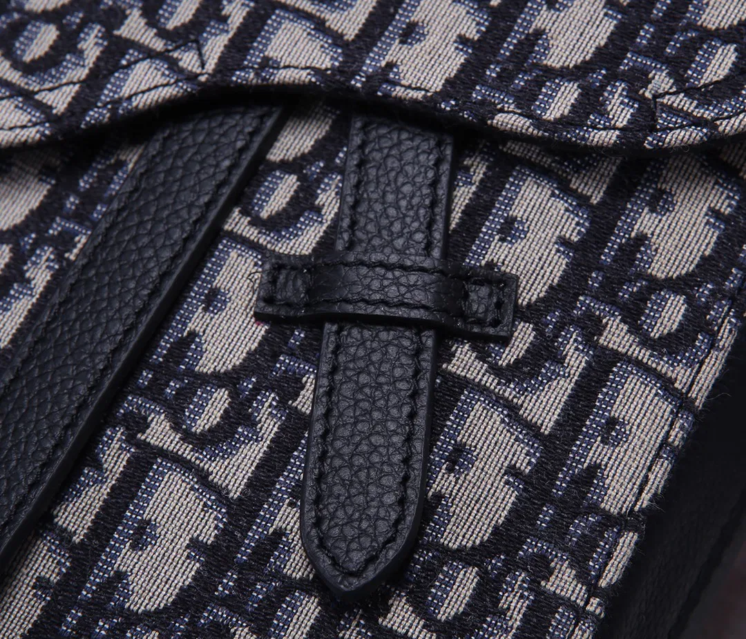 Dior Cell Phone Bag — image 5