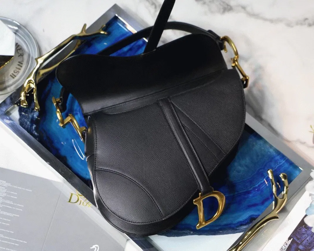 Dior Saddle Bag in Black Grained Calfskin — image 4
