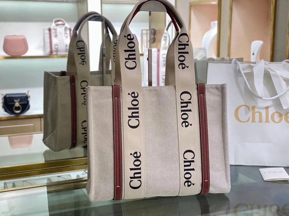 Top Quality Chloe Medium Woody Tote Bag in Canvas with Brown Leather Strips — image 5