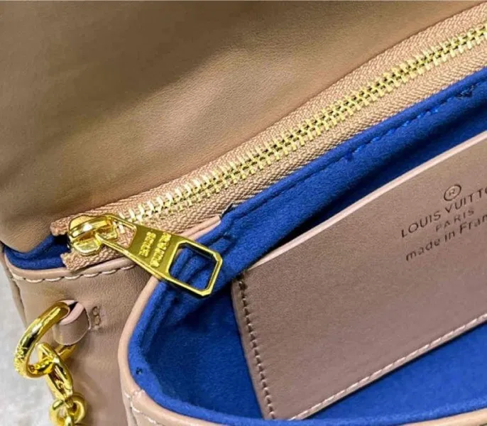 Louis Vuitton Coussin Pochette In Camel — image 8