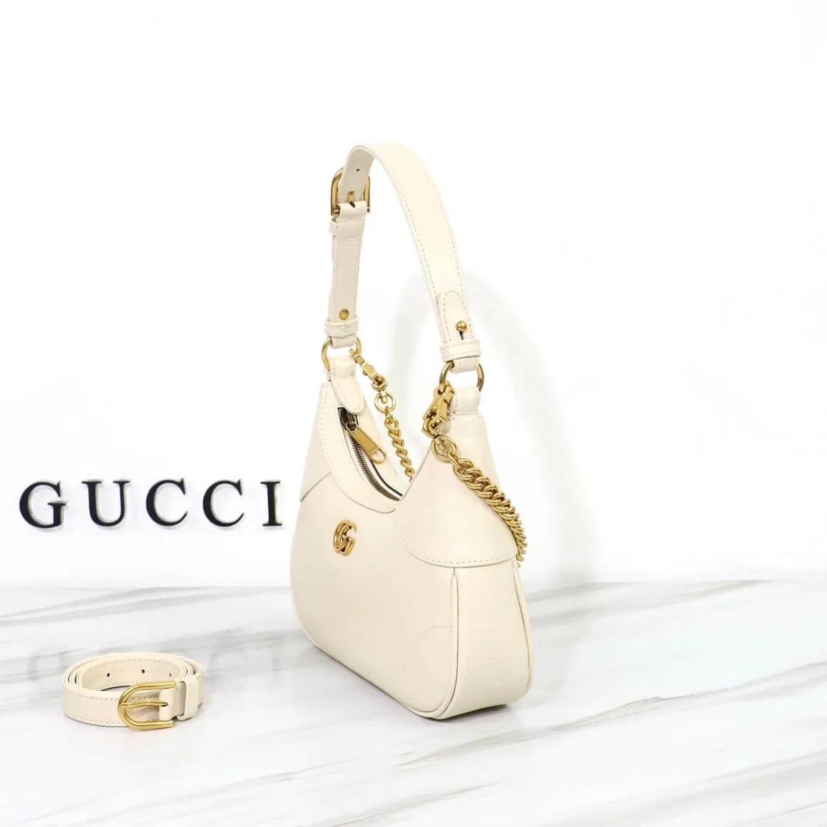GUCCI DIANA SMALL SHOULDER BAG — image 3