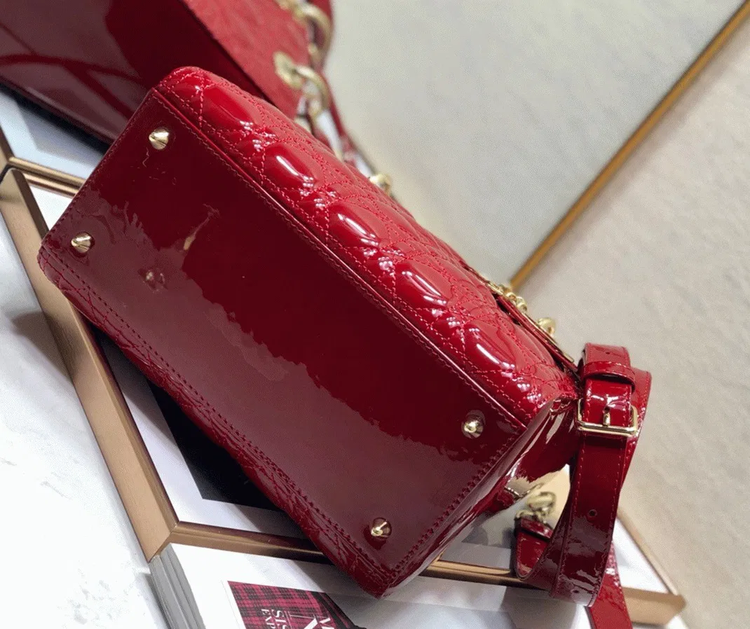 Dior Lady Dior Medium Bag in Red — image 2