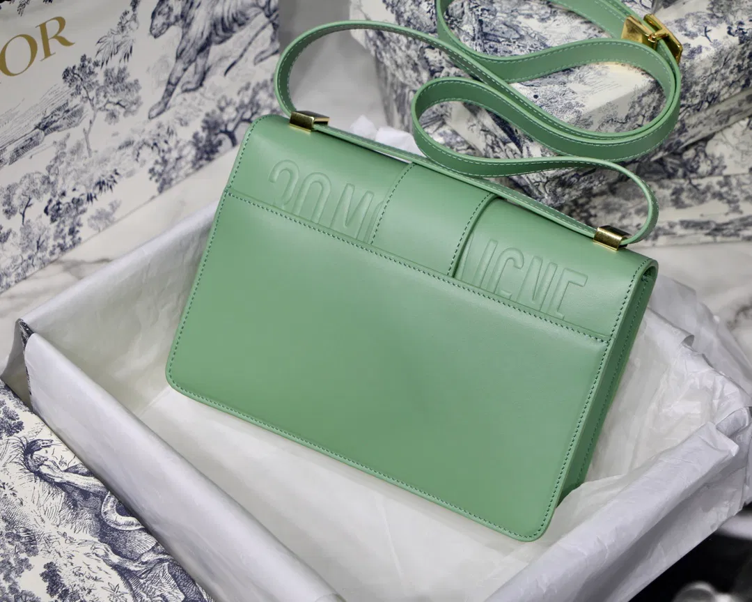 Dior 30 Montaigne — image 5