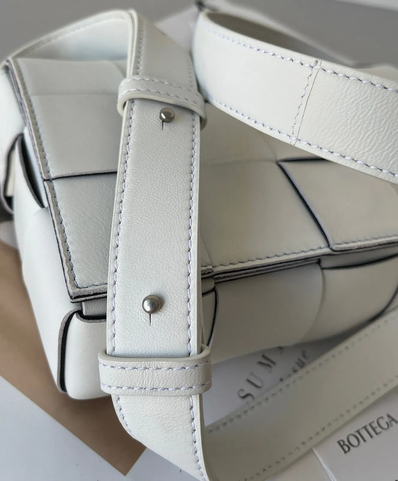 Top Quality Bottega Veneta Cassett Bag In White — image 2