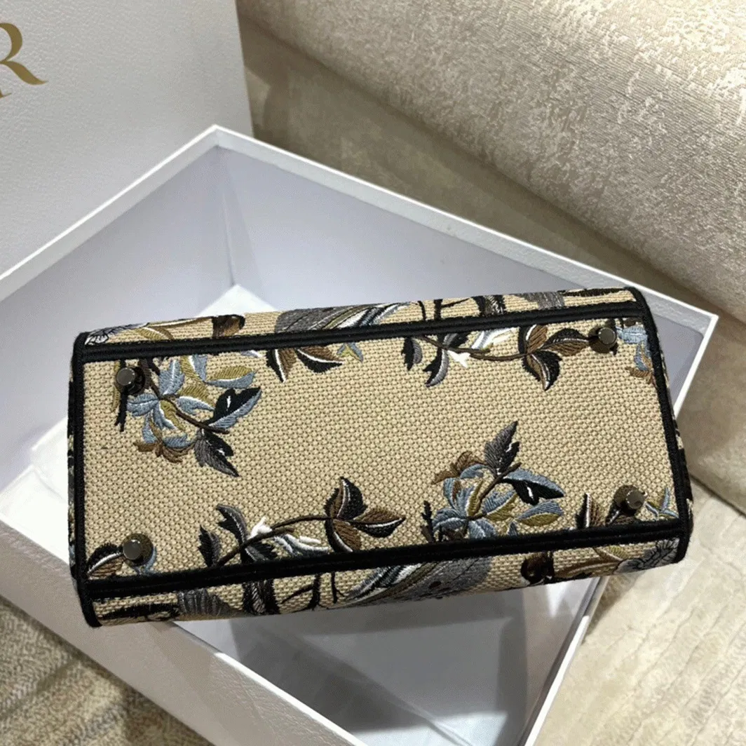 Dior Lady D-Lite Medium Bag in Beige Jardin d Hiver Embroidery — image 2