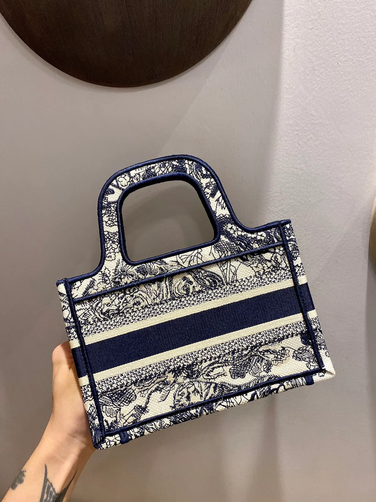 DIOR BOOK TOTE — image 7