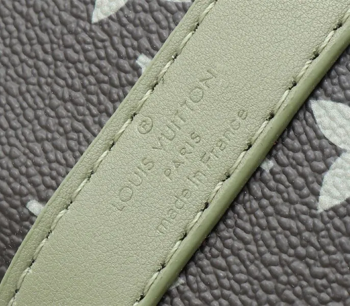 Louis Vuitton Monogram Gradient Canvas Keepall Bandouliere 25 City Bag In Khaki Green — image 6