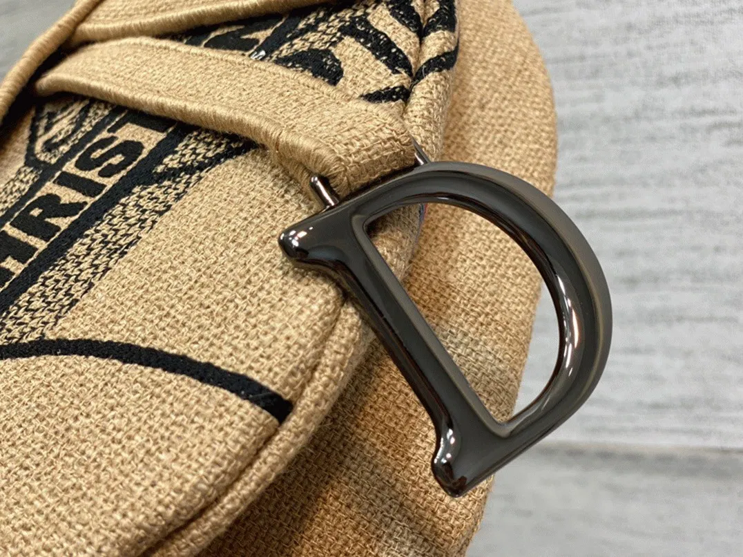 Dior Saddle Bag Knockoff in Beige Jute Canvas with Dior Union Motif — image 4