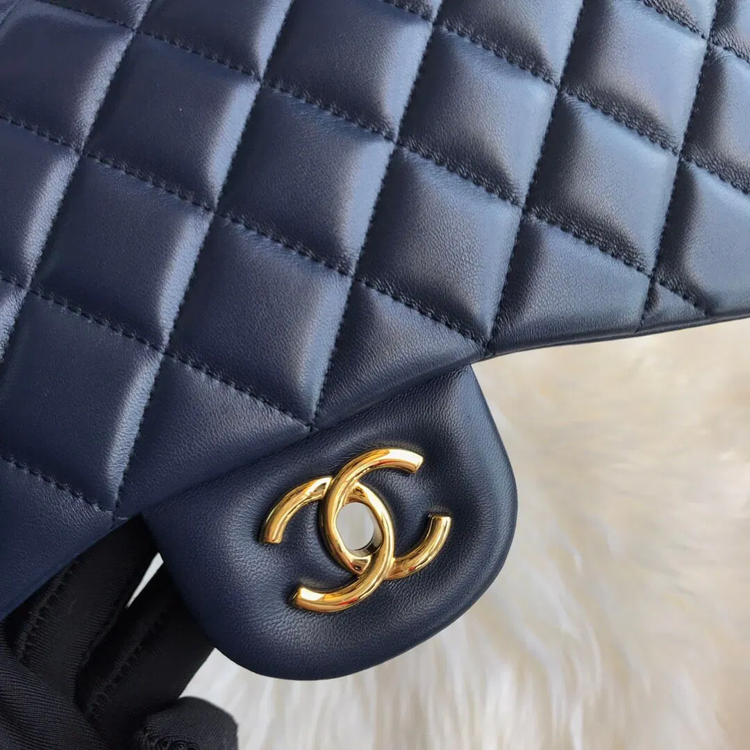CHANEL LARGE CLASSIC HANDBAG(High-end grade) — image 4