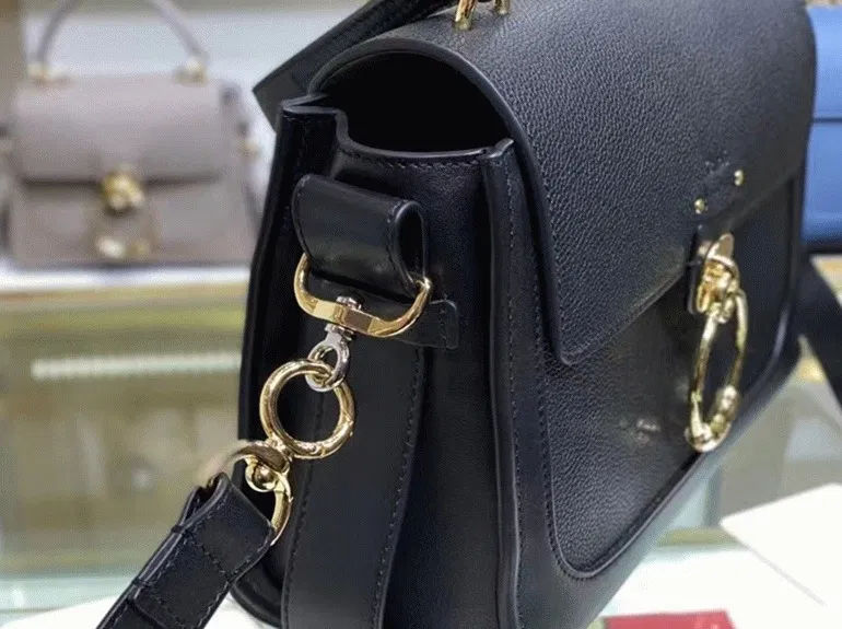 Top Quality Knockoff Chloe Small Tess Day Bag In Black Grained Leather — image 4