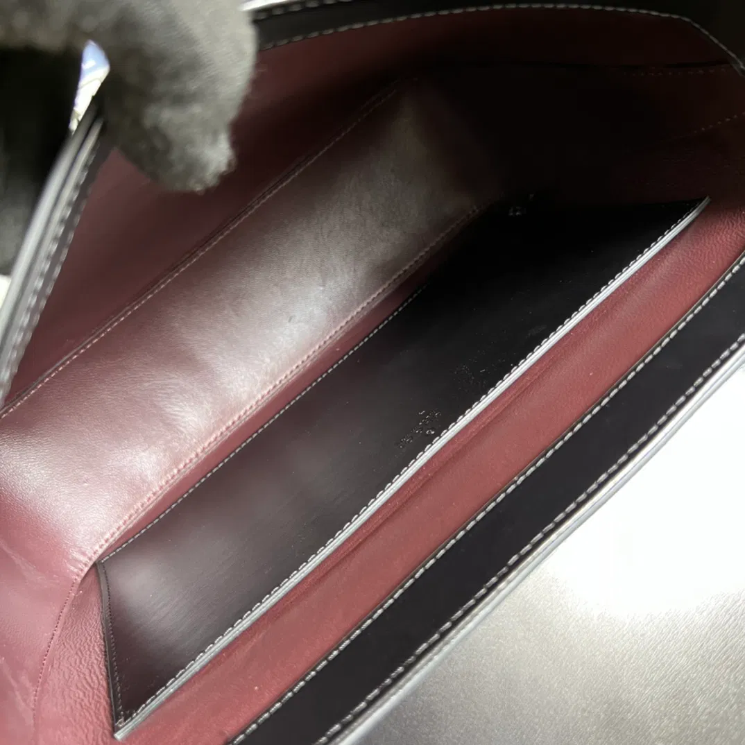 GG leather bag — image 4