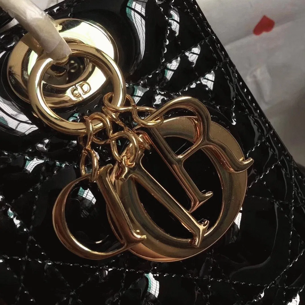 Dior Lady Dior Medium Bag Knockoff in Black — image 4