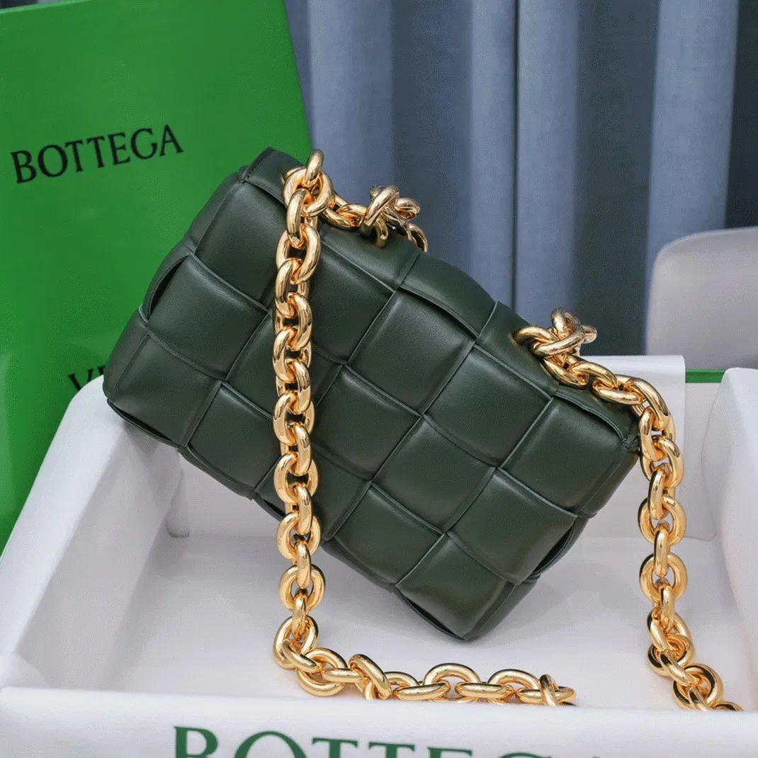 Top Quality Bottega Veneta Chain Cassette Bag In Raintree — image 2