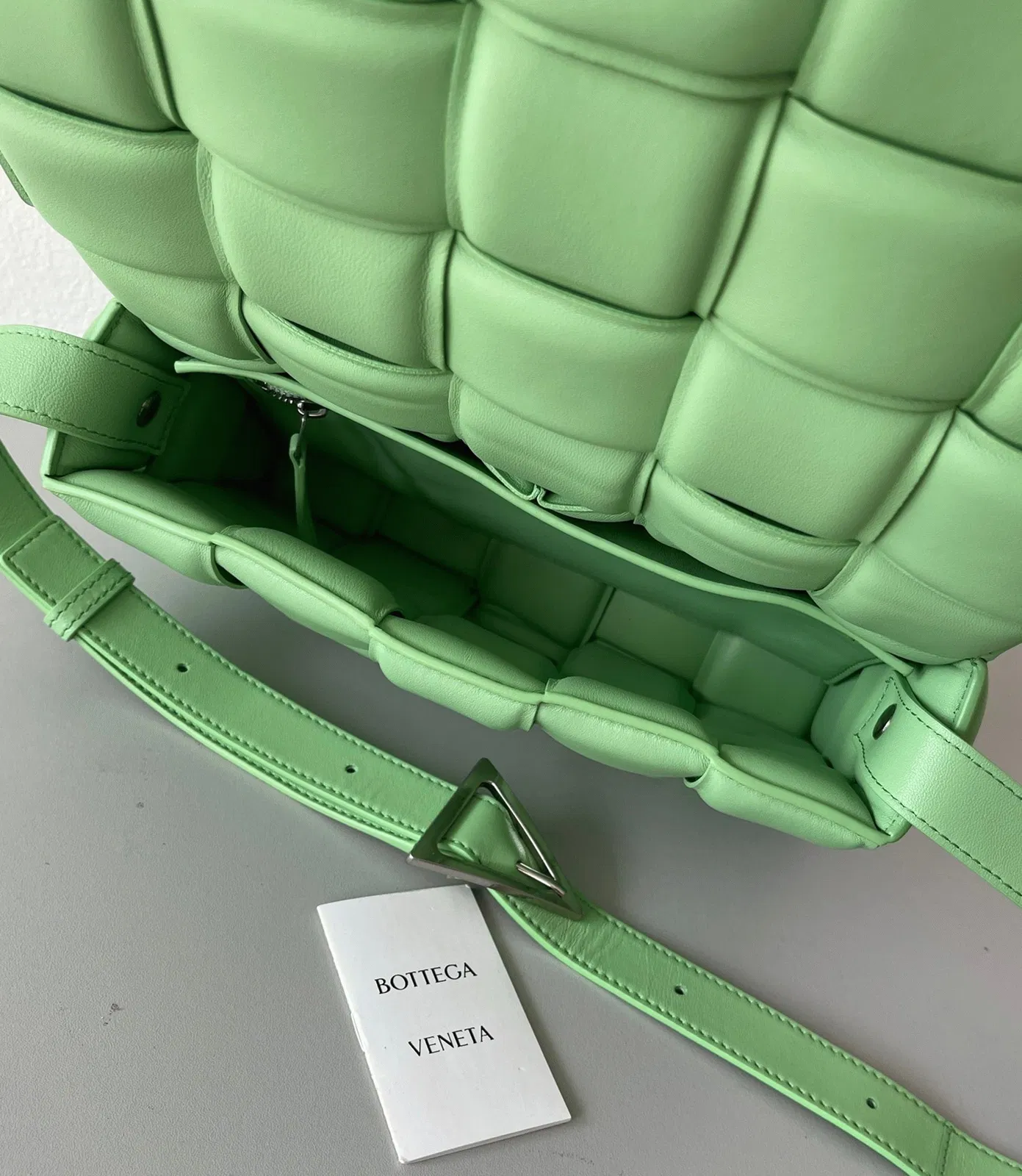 Top Quality Bottega Veneta Padded Cassette Bag In Acid Green — image 2