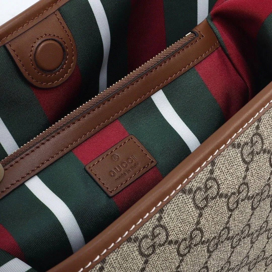 GG Emblem small shoulder bag — image 5