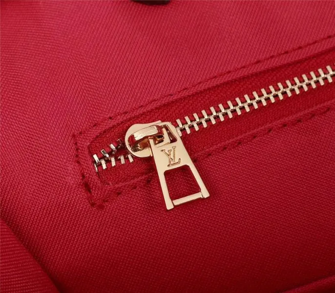 Louis Vuitton Giant Canvas Onthego GM Tote — image 7
