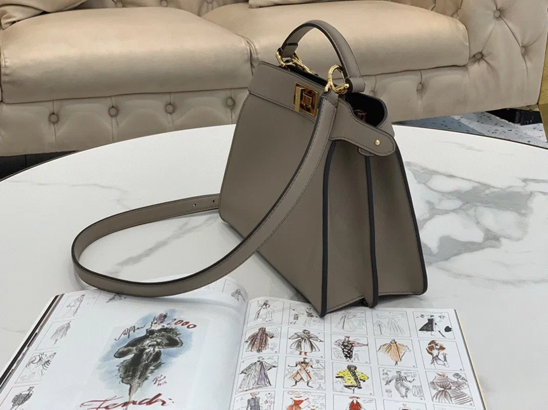 Grey Calfskin Fendi Peekaboo ISeeU Small Imitation Bag — image 4