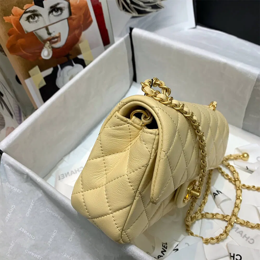 CHANEL Classic Flap Shoulder Bag — image 2