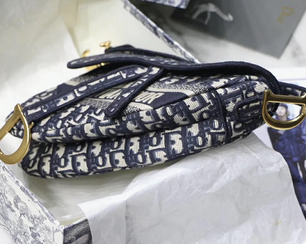 Dior Saddle Bag in Blue Dior Oblique Embroidery — image 5