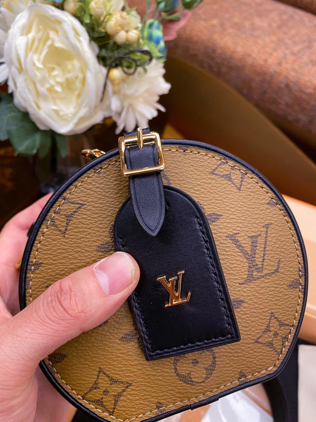 LV Mini Petite Boite Chapeau — image 3