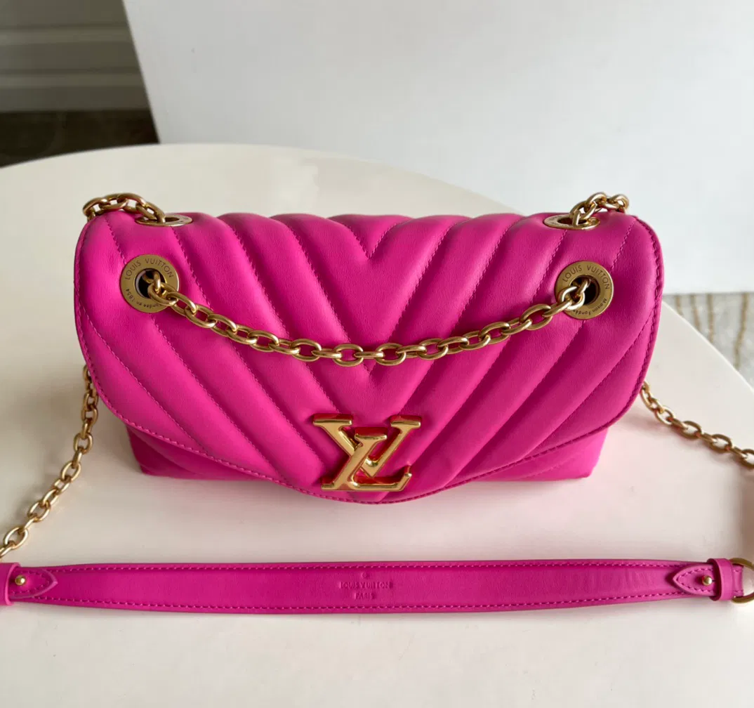LV NEW WAVE CHAIN BAG — image 7