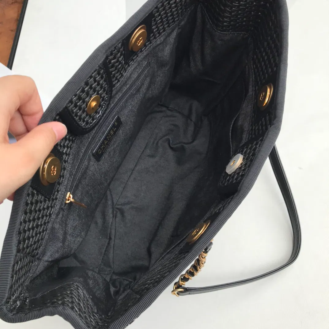 CHANEL TOTE — image 8
