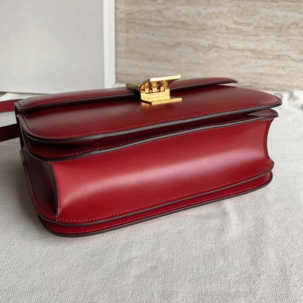 Top Quality Celine Classic Box Medium Bag In Red — image 9