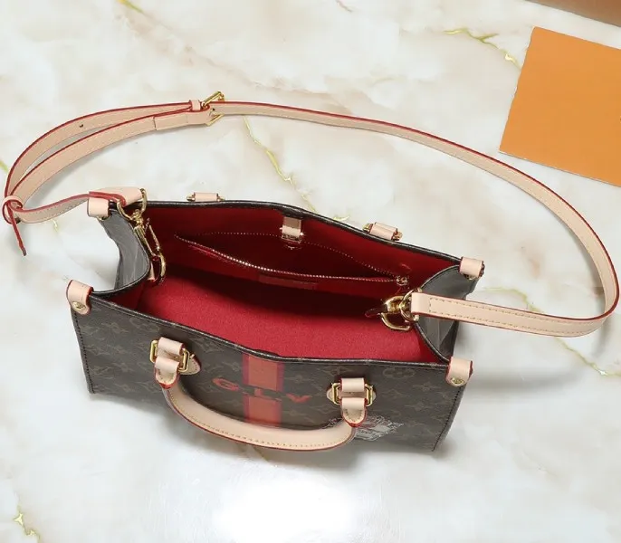 Mon Monogram OnTheGo PM — image 4