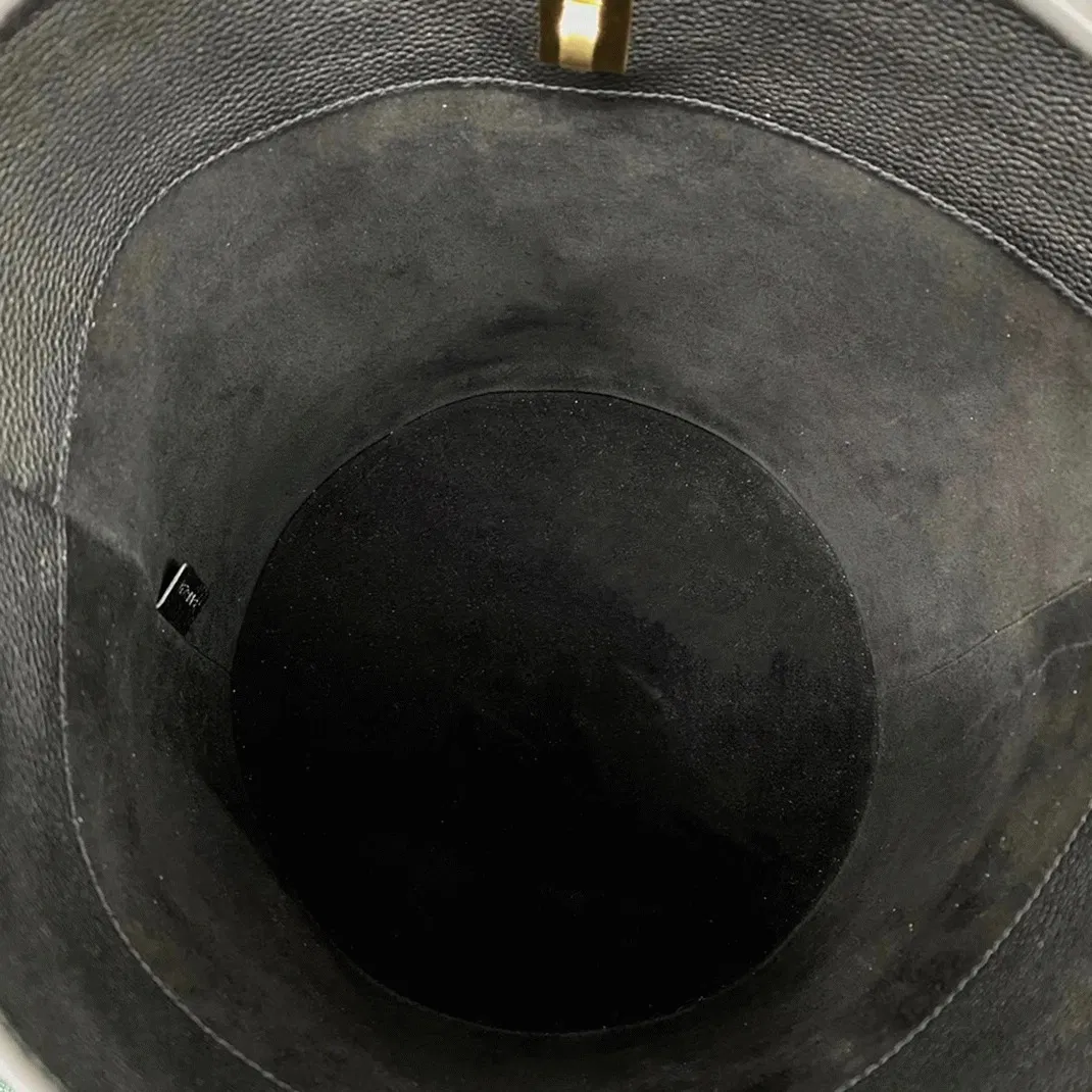 Top Quality Celine Bucket 16 Bag In Black — image 5