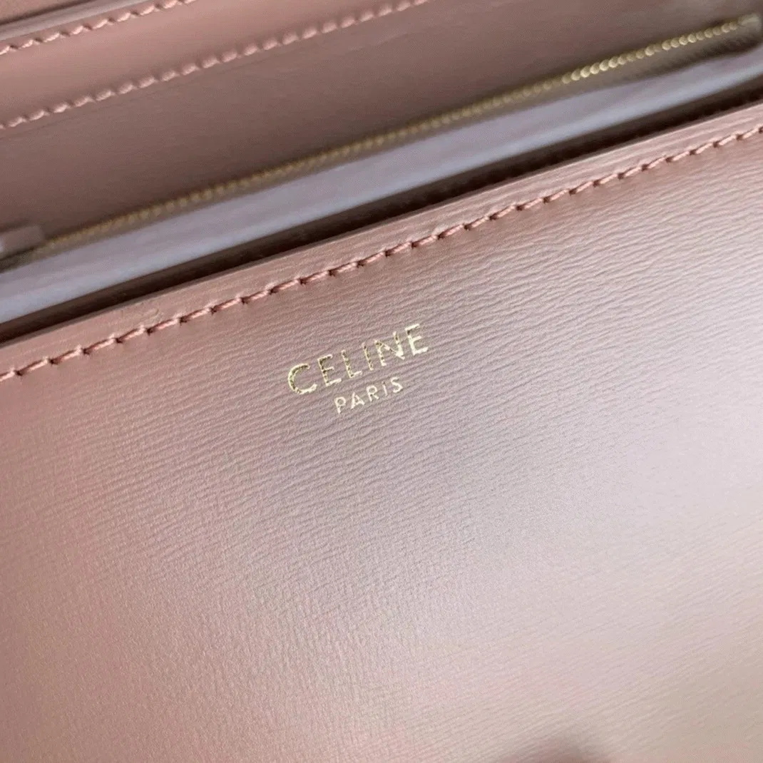 Top Quality Celine Classic Box Medium Bag In Antique Rose — image 2