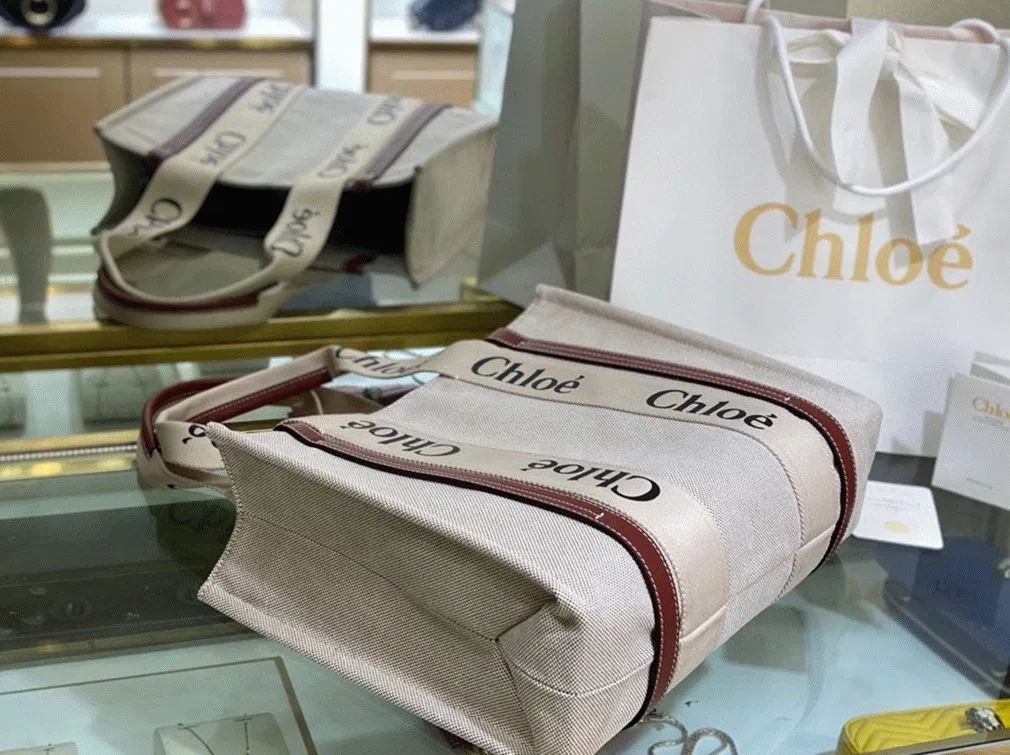 Top Quality Chloe Medium Woody Tote Bag in Canvas with Brown Leather Strips — image 9