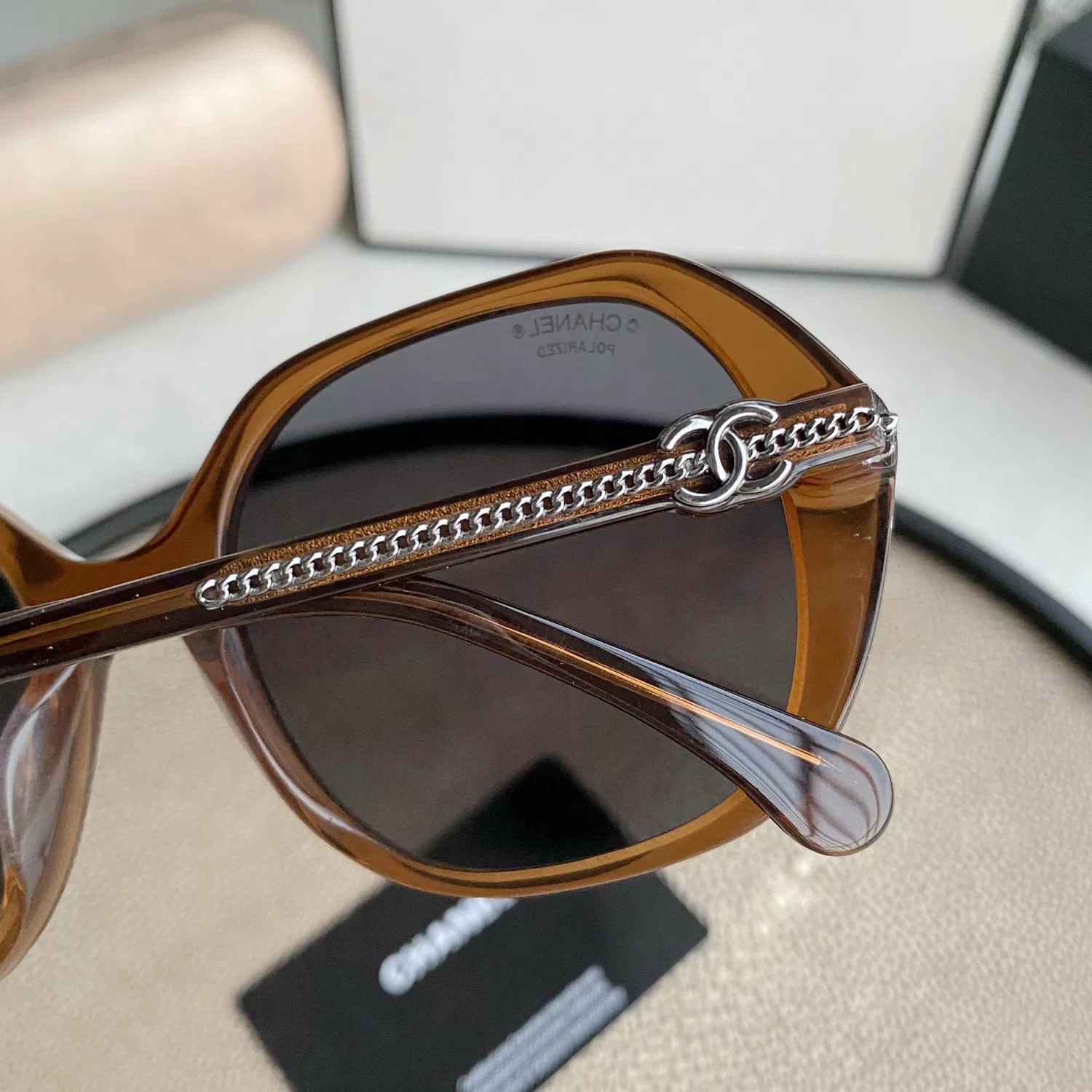Round Sunglasses — image 3
