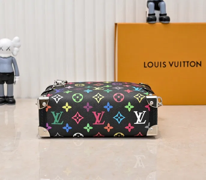 LV X TM Multicolored Side Trunk MM In Black — image 4