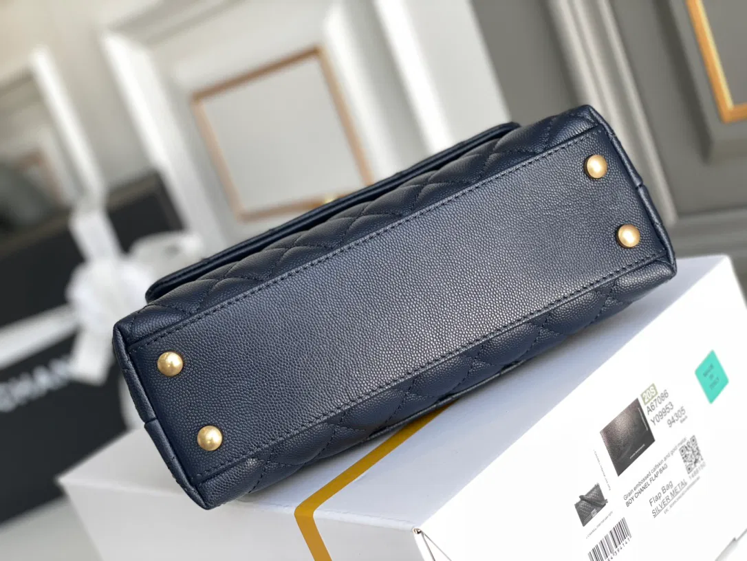 CHANEL COCO HANDLE — image 4