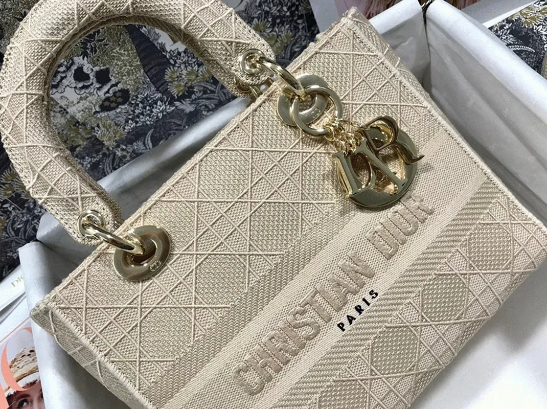 Dior Lady D-Lite Medium Bag Knockoff in Beige Cannage Embroidered Canvas — image 5