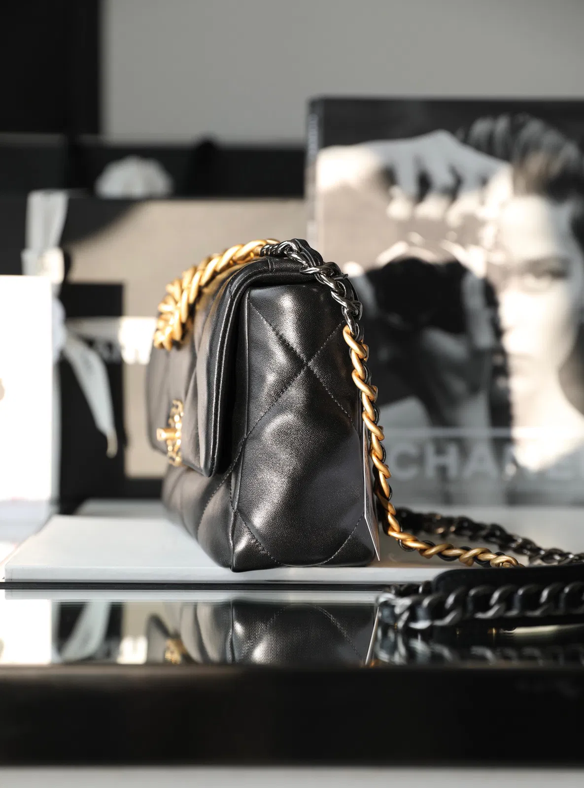 Chanel 19 — image 4
