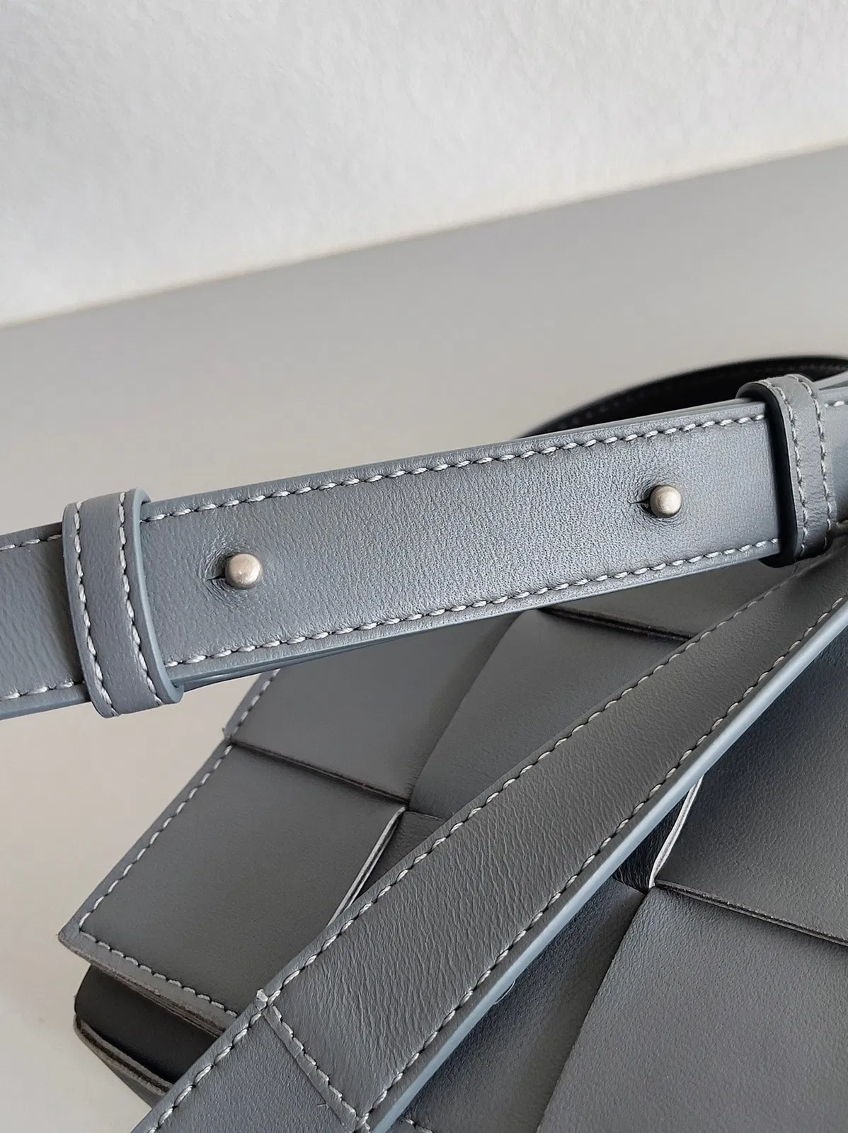 Top Quality Bottega Veneta Cassett Bag In Thunder — image 9