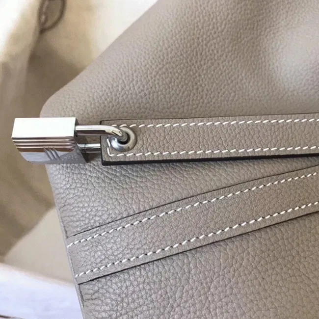 Tourterelle faux designer Hermes Picotin Lock 18cm handbag — image 8