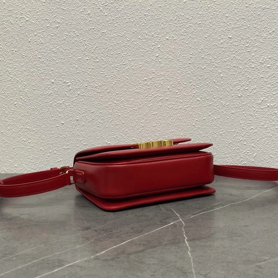 Top Quality Knockoff Celine Triomphe Teen Bag In Red — image 9