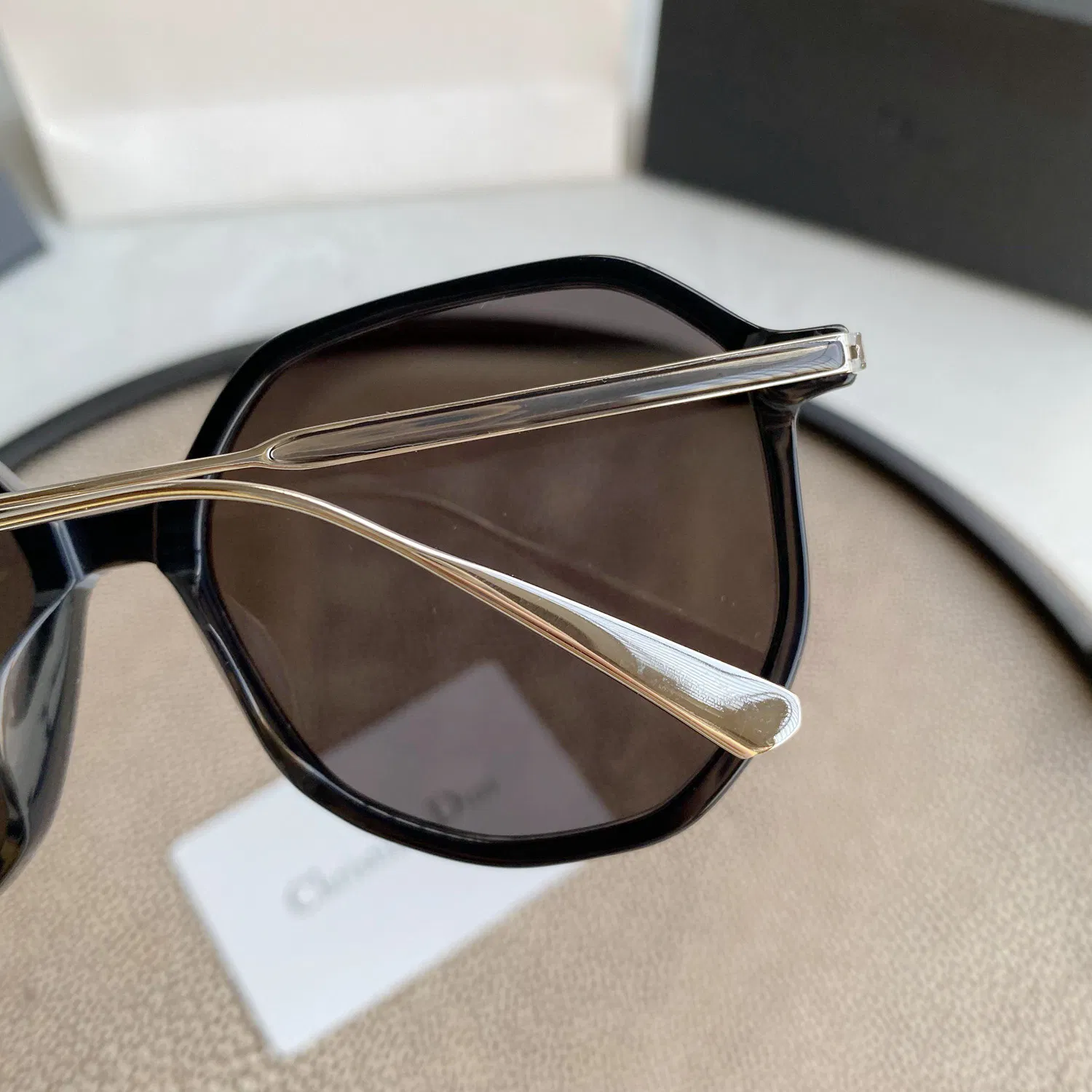 Retro Polarized Sunglasses — image 3