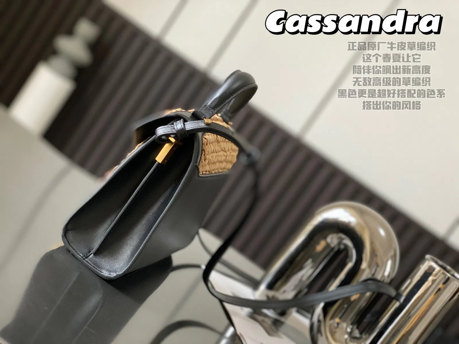 CASSANDRA MEDIUM CHAIN BAG IN CROCODILE-EMBOSSED SHINY LEATHER — image 9