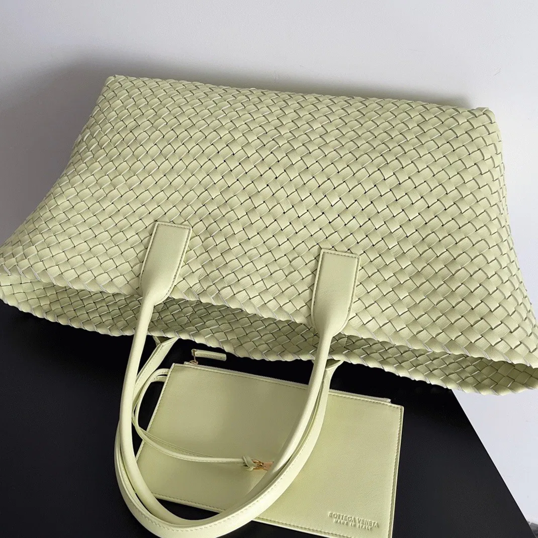 Top Quality Bottega Veneta Cabat Large Bag In Zest Washed Intrecciato Lambskin — image 7