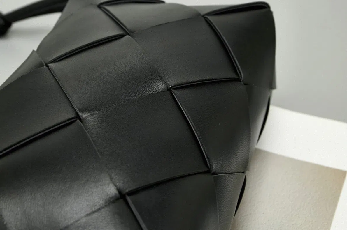 Bottega Veneta Small Cassette Camera Bag Black — image 7