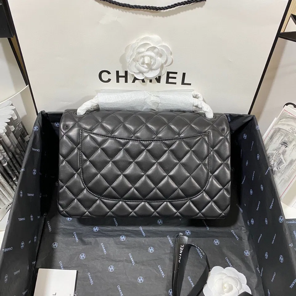 Chanel Flap Bag Large — image 2